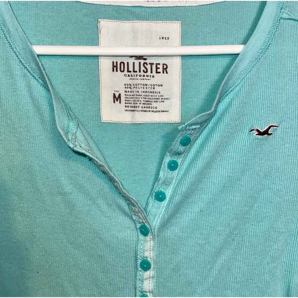 Hollister Blue Short-Sleeve Henley Tee - Picture 2 of 3